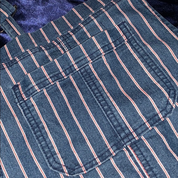 stripped overalls shorts - Picture 2 of 4